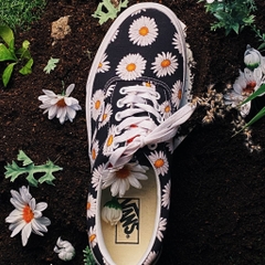 VANS CLASSIC SLIP-ON DAISY - VN0A38F7TOZ