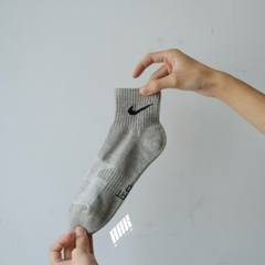 NIKE DRI-FIT SOCKS - MID - Grey