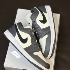 AIR JORDAN 1 LOW DARK GREY (DC0774 102)