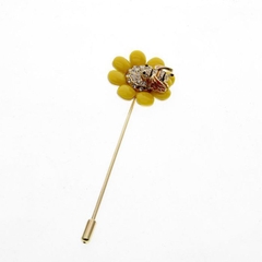 Trâm, ghim cài áo xiên hoa vàng đính ong đáng yêu 3.2*7-11cm