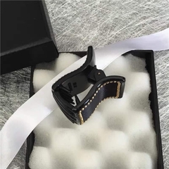 Kẹp Càng Cua HimHip Composite Viền Đá Mặt Vuông Basic Nhẹ Nhàng 8 Răng 4x4cm