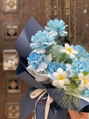 Bó Hồng Sky Blue (Ecuador) Mix Tulip Trắng