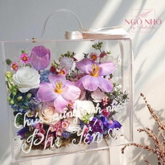 Hộp mica tulip tím nhuộm lilac