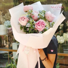 Bó hoa Mẫu đơn/ Peony Sarah pink mix Sao xanh