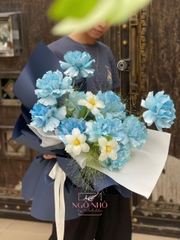 Bó Hồng Sky Blue (Ecuador) Mix Tulip Trắng