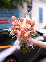 Hoa Cưới Nhập Khẩu 220 | Tulip Hà Lan & Astilbe
