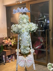 Kệ Chia Buồn Mẫu Thánh Giá