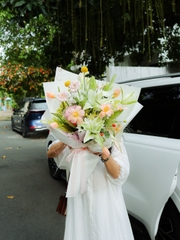 Bó Hoa Tone Xanh Mát 489 | Tulip Hà Lan, Calla Lily, Ly Kép, Cúc Mẫu Đơn