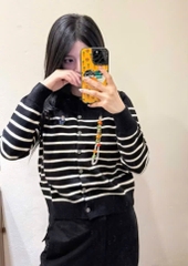 A428- Áo len cadigan kẻ đen thêu gấu hàng nhà máy