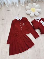 SET403-Set nhung lì áo huy hiệu thêu phối chân váy xếp ly có lót