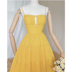 Đầm maxi  hai dây vải xốp nhăn 2 lớp hở lưng vàng,trắng