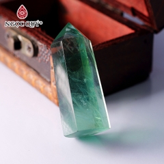 Trụ đá flourite xanh