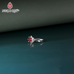 Nhẫn bạc đính đá thiên nhiên