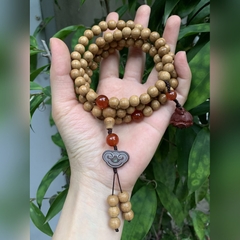 Chuỗi Gỗ Lục Đạo