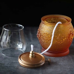 Đèn dầu liuli Bát Kiết Tường