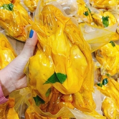( Tem vàng ) Gà ủ muối nguyên con có đầu mề ( size 1kg - 1.2kg )