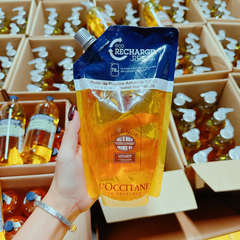 Dầu Tắm Dưỡng Da LOccitane Hạnh Nhân