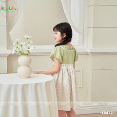 Váy bé gái xanh phối linen in hoa ren cổ A0430