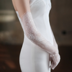 Găng tay cô dâu lưới hoa ren nổi mẫu dài 55cm mới 2023  giangpkc-phu-kien-thoi-trang