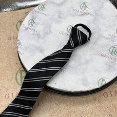 Cà vạt nam mẫu thắt sẵn dây kéo 6cm màu đen kẻ trắng mới nhất 2023 Giangpkc