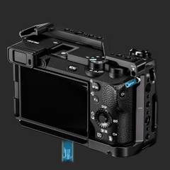 Khung bảo vệ Cage cho Sony A6700 - Leofoto A6700