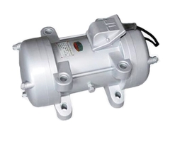 Đầm rung bê tông Niki 0.75KW 220V