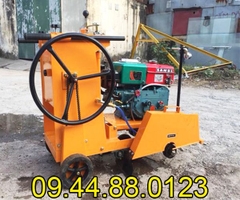 Máy cắt bê tông chạy dầu Diesel Vifuco KC20 D8 nước 20cm