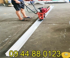 Máy đầm thước chạy xăng 3m