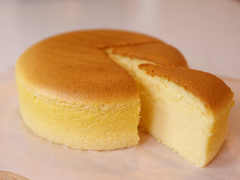 Cách làm bánh bông lan bằng lò nướng đơn giản