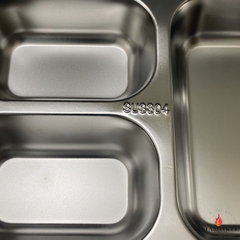 Khay 3 ngăn mẫu giáo chữ nhật inox 304