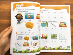 Oxford Phonics World level 3 (Sách nhập) - Bộ 2 quyển tặng kèm file nghe và video