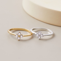 Nhẫn Bạc 925 Cỏ 4 Lá Đính Đá Charm 4 Leaf Clover - VCR503