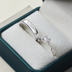 (Một Cặp) Nhẫn Đôi Freesize Bạc 925 Đính Đá Classic Và Đá Trái Tim Công Chúa- VYR16 & VGR13-1