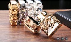 Bật lửa Chief đồng nguyên chất đính hình con Rồng bao quanh màu đen bóng