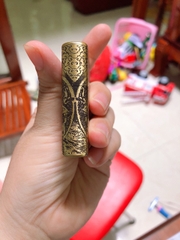 BẬT LỬA, HỘP QUẸT ZIPPO KHẮC ĂN MÒN HÌNH PHẬT BÀ, CÓ TEM ĐỎ