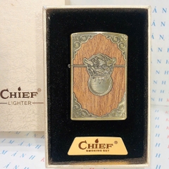 Bật lửa, hộp quẹt CHIEF chủ đề Cửa Gỗ Mơ Ước, Kim Ánh nhập hàng chính hãng vỏ bằng đồng