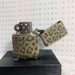 Bật lửa Zippo Báo gấm Leopard, hàng loại 1 vỏ bằng đồng có tem đỏ