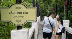 ĐÀ NẴNG _ BÀ NÀ HILLS _ CẦU BÀN TAY VÀNG