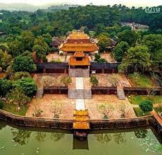 ĐÀ  NẴNG _ CỐ  ĐÔ  HUẾ