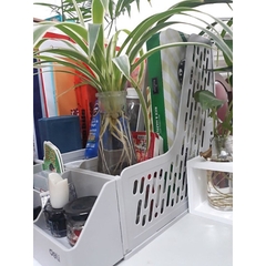 Giá Đựng Tài Liệu (Rổ Xéo) 3 Ngăn Deli Z00112 Kèm Khay Bút