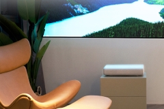 Máy Chiếu Siêu Gần Laser 4K Samsung The Premiere LSP7T
