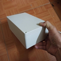 Hộp Nhựa ABS 200x120x75mm (Chống Nước IP65), lắp được 12 cell 32650