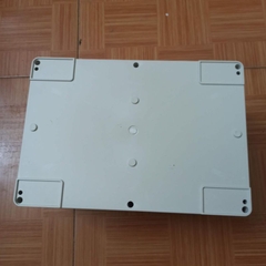 Hộp Nhựa ABS 265x185x150mm (Chống nước IP65), dùng lắp 4 cell sắt vuông 100-120Ah