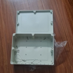 Hộp Nhựa ABS 320x240x110mm lắp được 24 cell 33140 hoặc 8 cell 46160 (Chống Nước IP65)