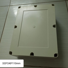 Hộp Nhựa 320x240x110mm nắp trong, lắp được 24 cell 33140 hoặc 8 cell 46160 (Chống Nước IP65)