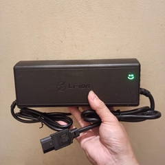 Sạc 12.6V 20A cho pin lion 3S. Sạc 14.6V 20A cho pin sắt Lifepo4 4S