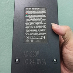 Sạc 84V3A, 84V5A, 87.6V3A, 87.6V5A cho pin lion hệ 20s 72V, pin sắt Lifepo4 hệ 24s 72V
