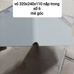Hộp Nhựa 320x240x110mm nắp trong, lắp được 24 cell 33140 hoặc 8 cell 46160 (Chống Nước IP65)