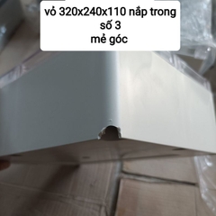 Hộp Nhựa 320x240x110mm nắp trong, lắp được 24 cell 33140 hoặc 8 cell 46160 (Chống Nước IP65)