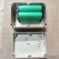 Hộp Nhựa ABS 240x175x117mm, lắp 6 cell lion 31Ah, lắp dư 4 cell sắt photphat 22ah